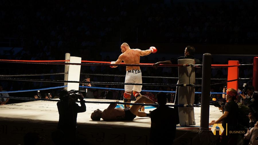 Photo de Jérôme Le Banner, kickboxeur K-1 (up-tex.fr)